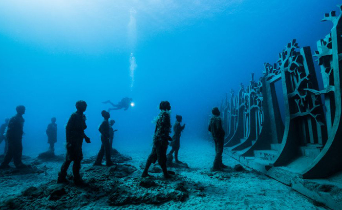 La naturaleza en las obras de Jason Decaires